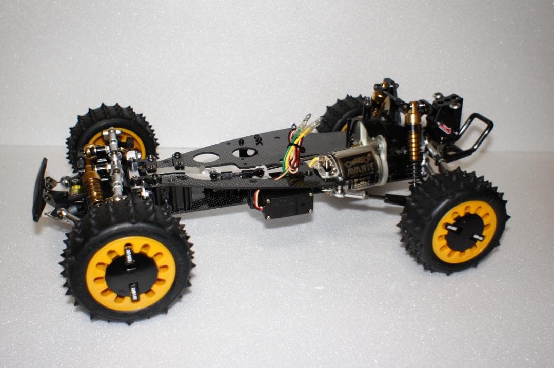 タミヤ　TAMIYA　アバンテ　シャシーのみ