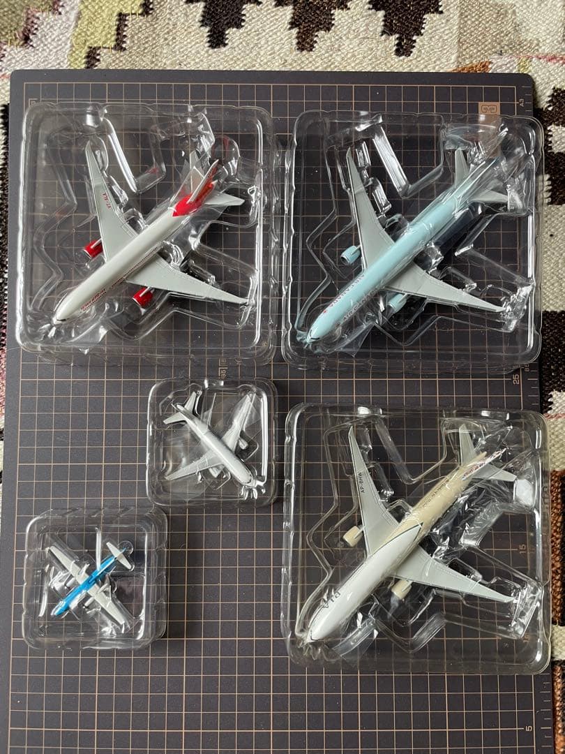ヘルパ　1/500 カナダ、スイス、インディア、SAS、KLM 5機セット