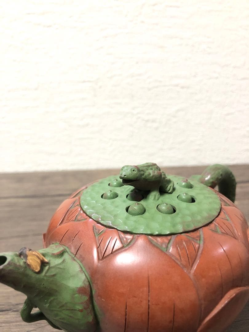 中国　紫砂　朱泥　鳥果実雕　急須　茶壷 蛙 蓮花