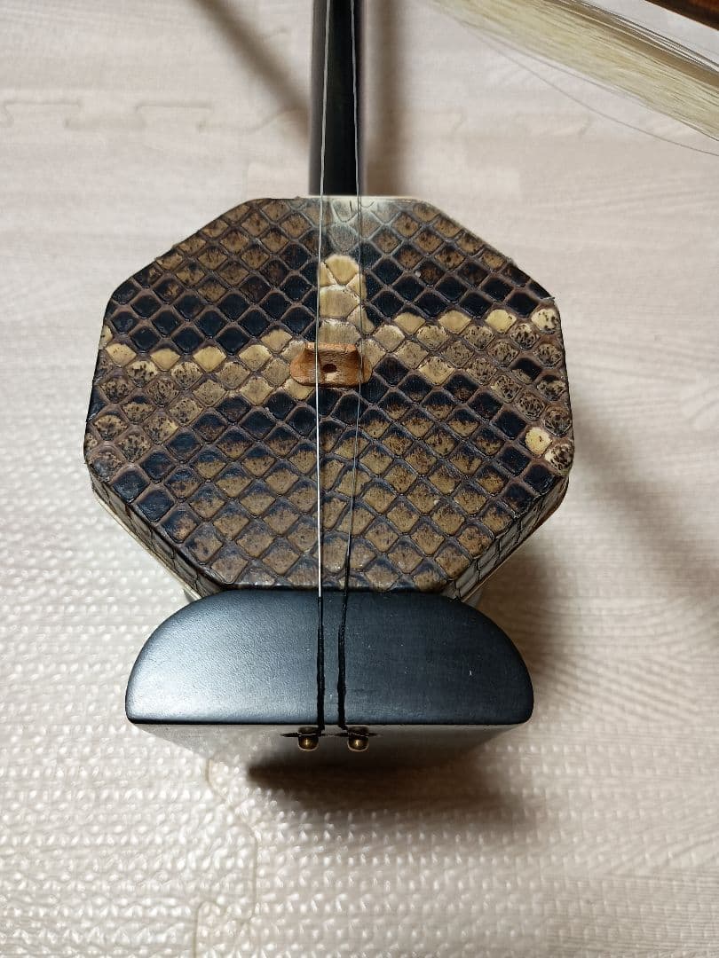 二胡　美品　ほぼ未使用