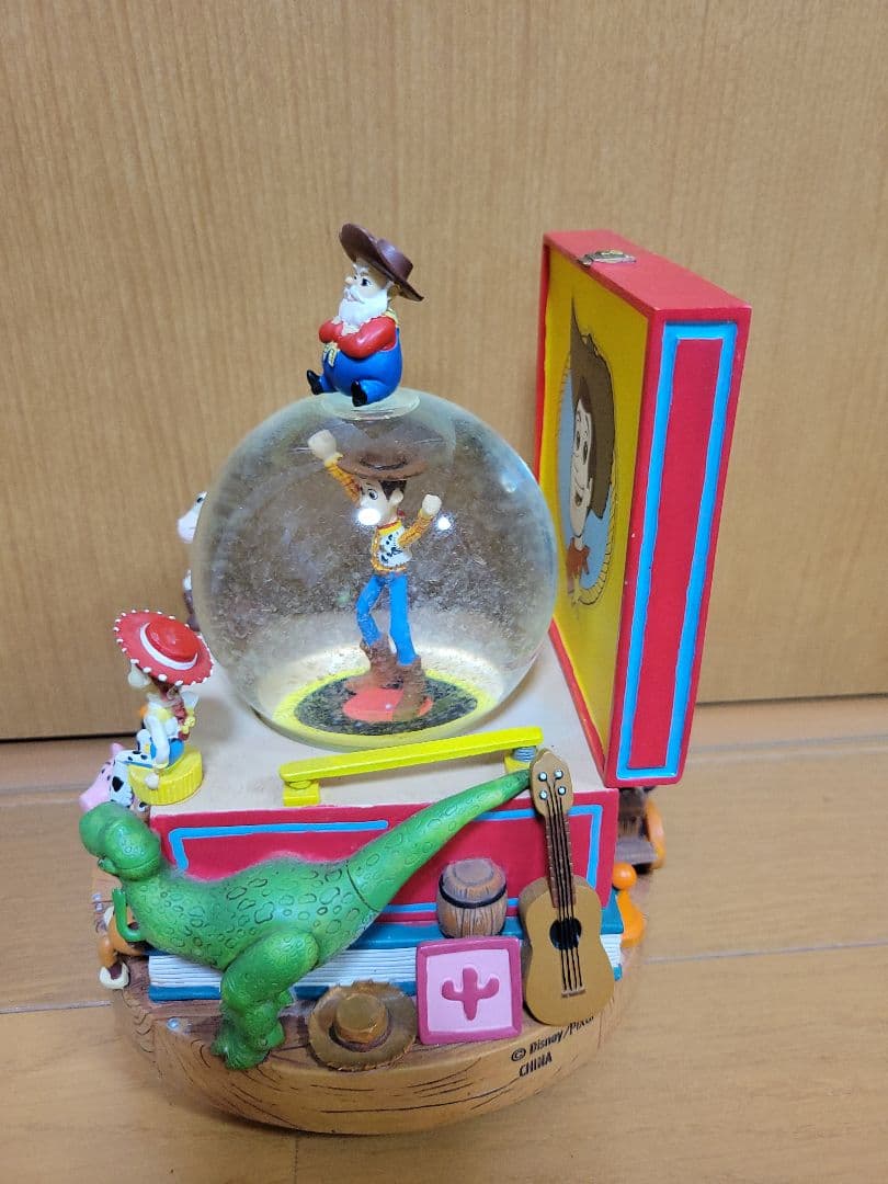 トイ・ストーリー スノードーム型オルゴール