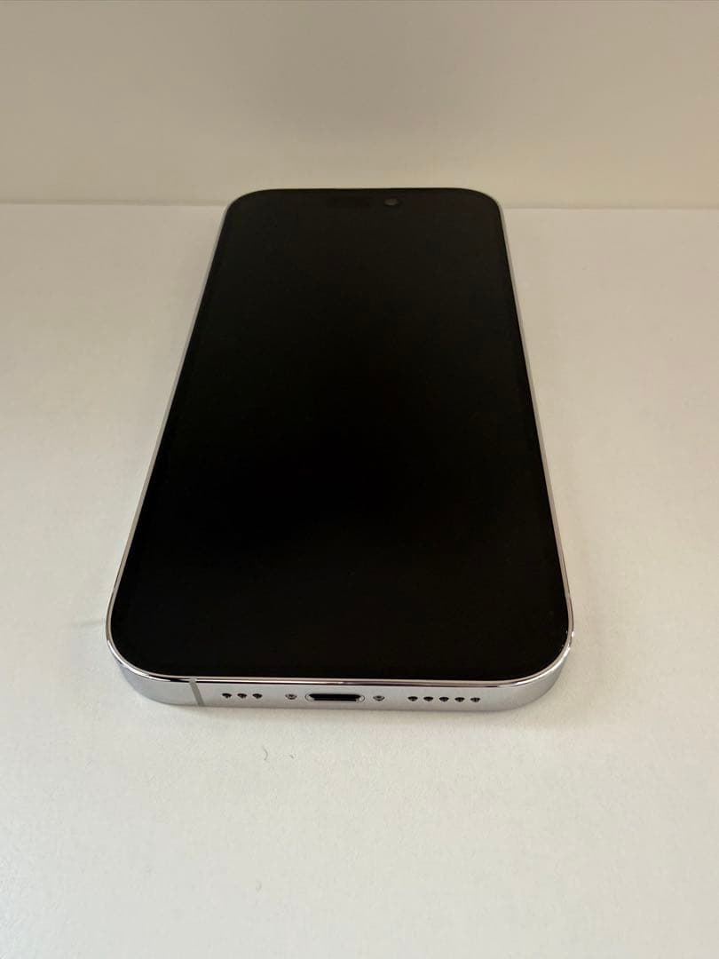 Apple iPhone 14 Pro 256GB シルバー SIMフリー