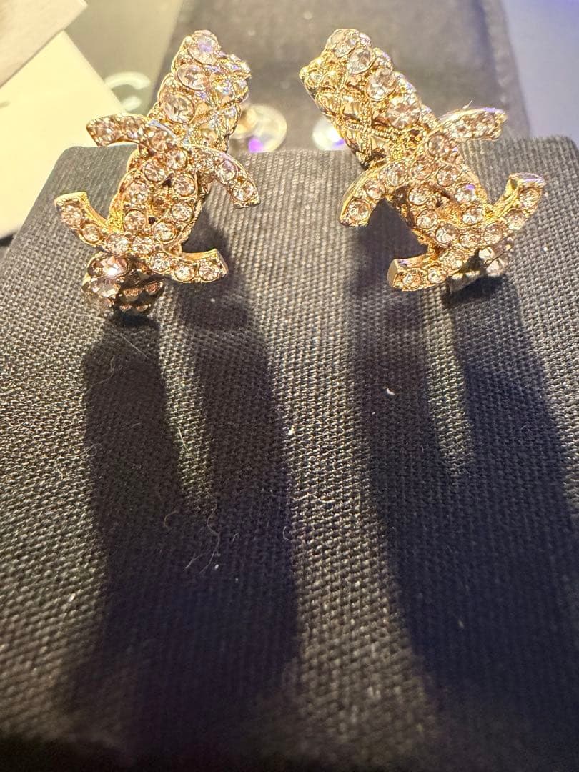 キャンセルの為大幅値引き　　包装済み　本体のみ　シャネル　フープピアス　24C