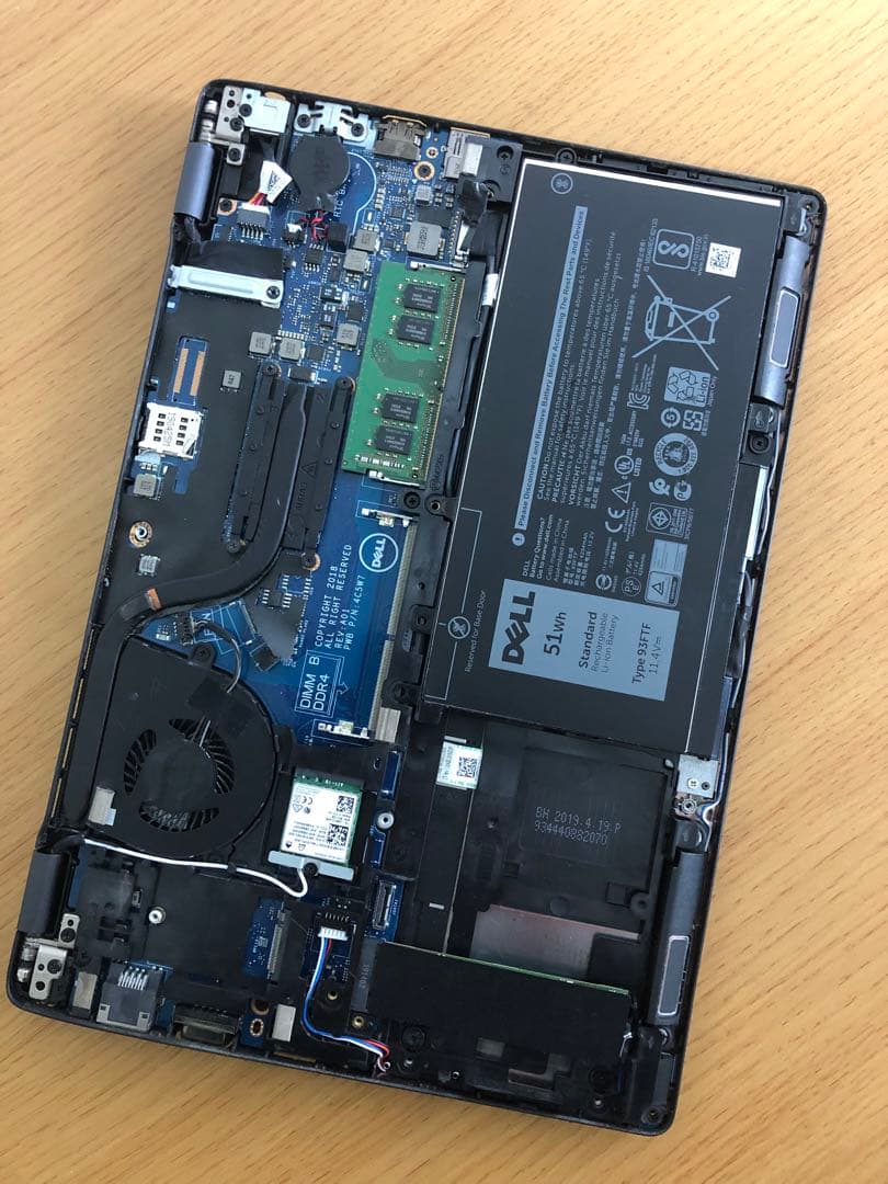 Dellノートパソコン/i5-8350U/SSD 256GB/メモリ8GB/無線