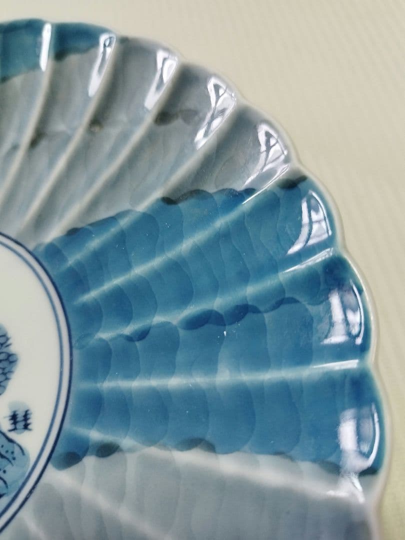 ♥値下げします　希少な高級有田焼き源右衛門作の珍しい 手書き絵大皿です。