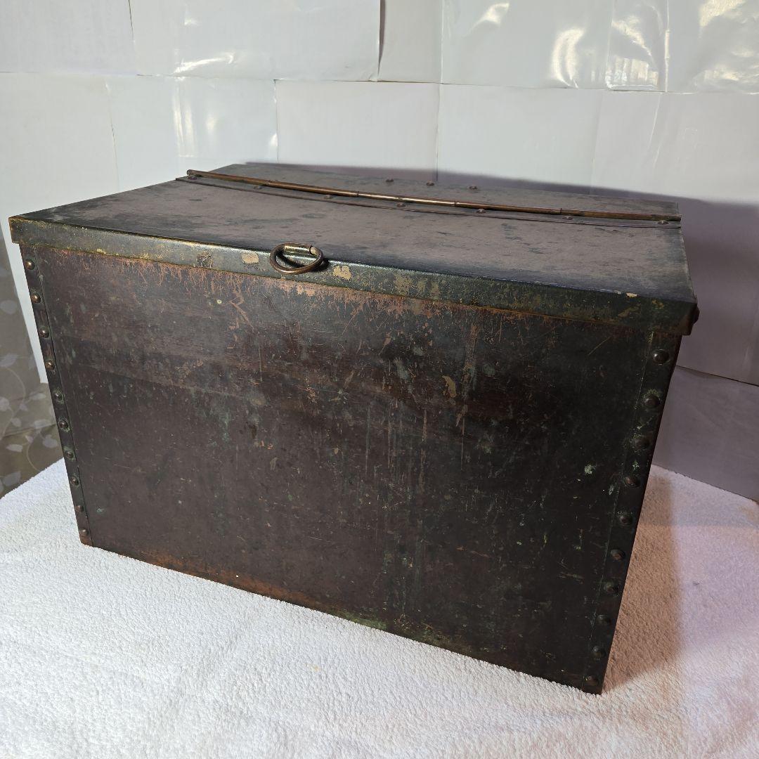 ブラスさん専用です　銅製箱　古民具　銭函　銭箱　千両箱　銅製金具　ボテ箱