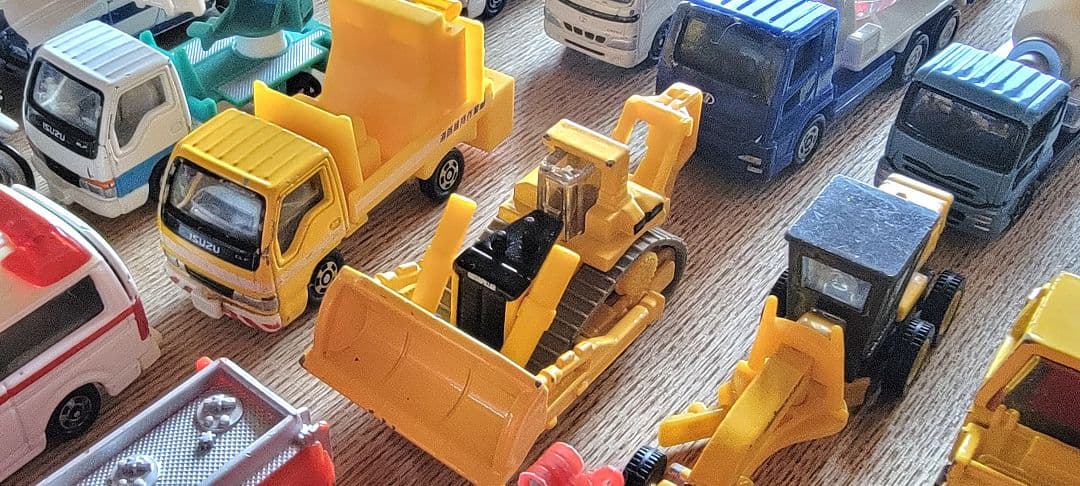 トミカとミニカー 87台セット