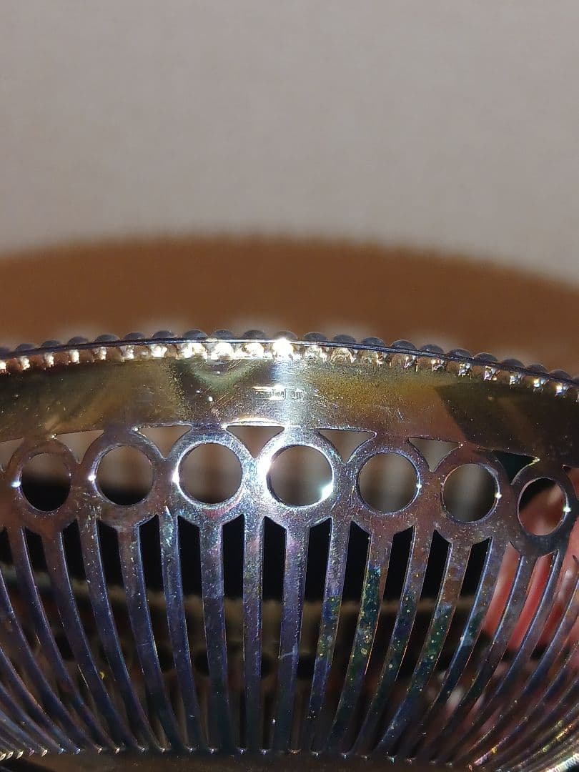 銀製品　小物入れ　キャンディー入れ　KELTUM 刻印有り　シルバー