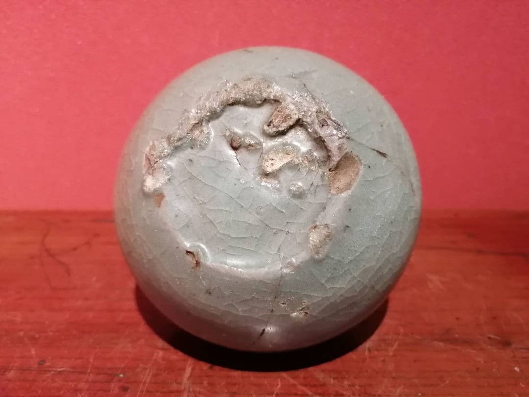 12世紀　高麗青磁の油壷　箱付き