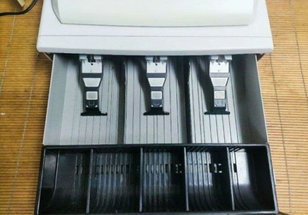 カシオレジスター　100ER　簡単便利特殊　送料込　260110