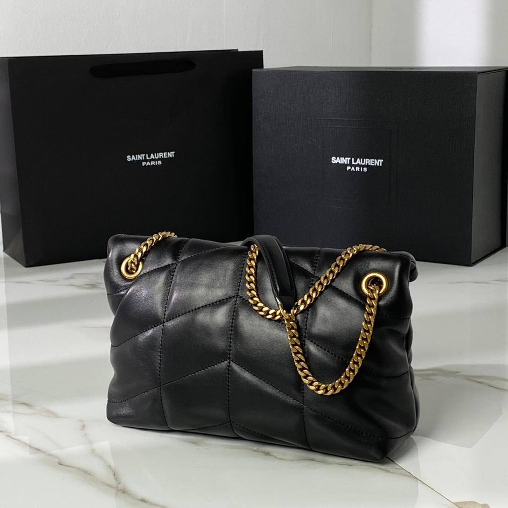大人気！YSLショルダーバッグ ブラック