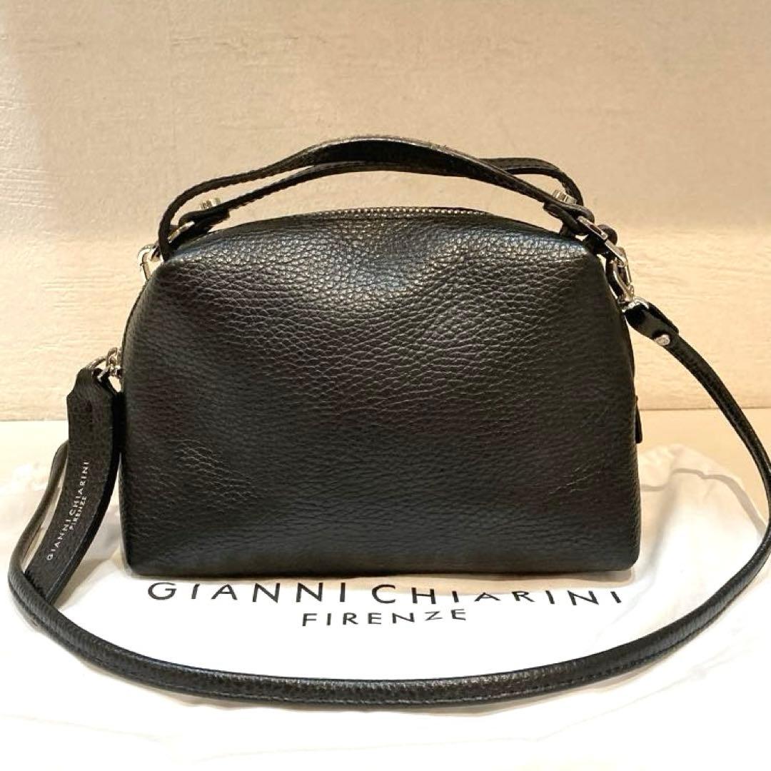 【美品】GIANNI CHIARINI アリファ S ショルダーバッグ　黒