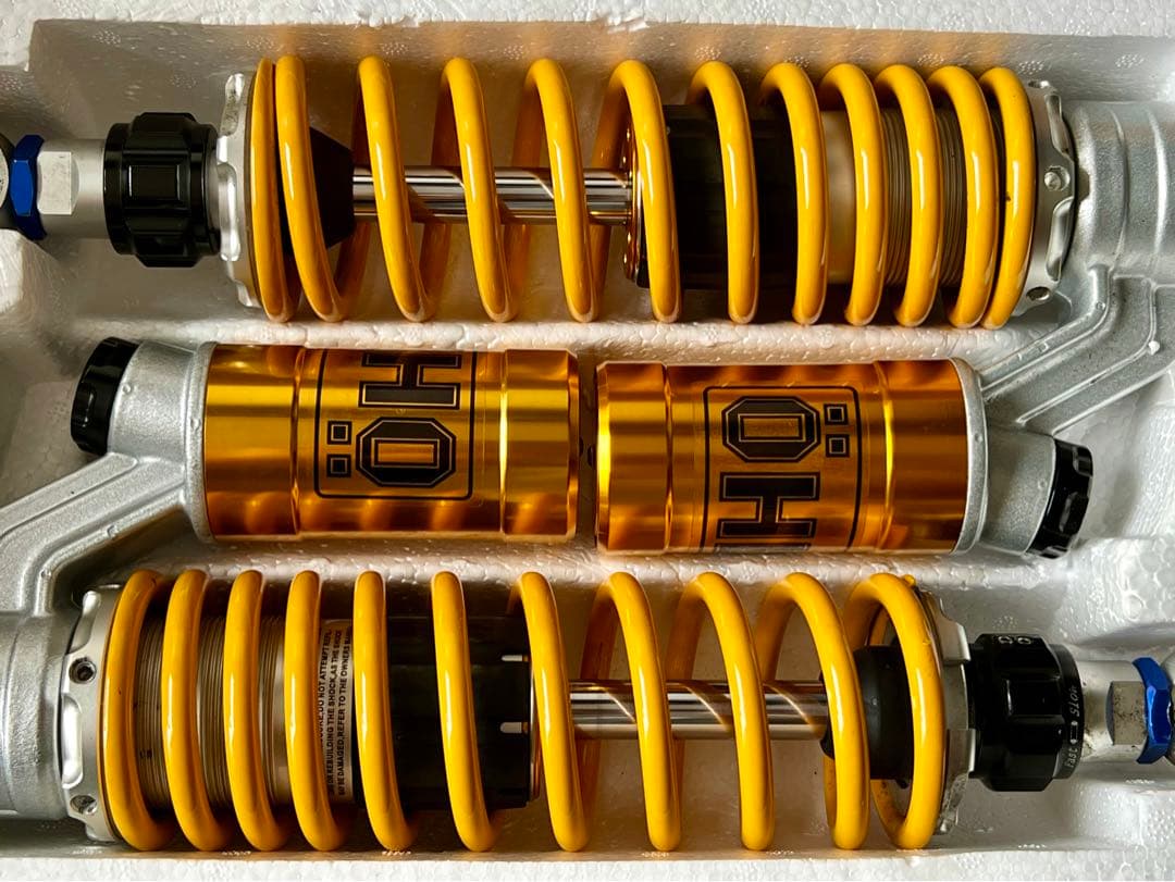 オーリンズ　リアサスペンション