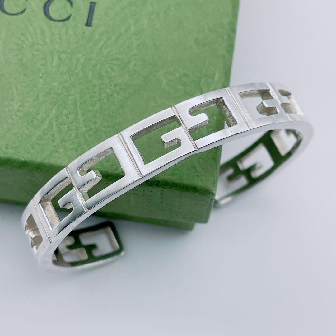GUCCI バングル　スクエアG シルバー　Gシェイプ　ブレスレット
