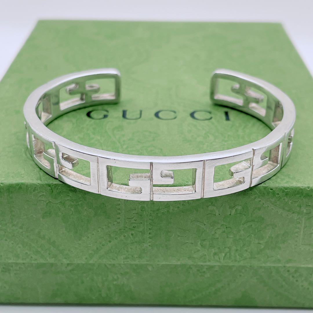GUCCI バングル　スクエアG シルバー　Gシェイプ　ブレスレット