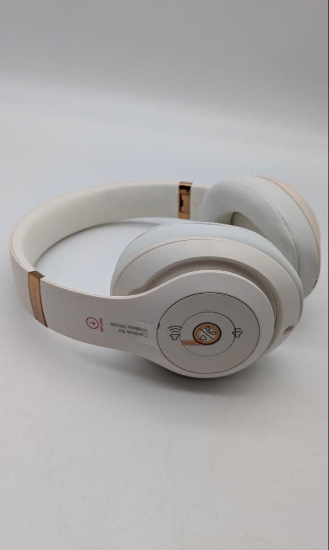 Beats Studio3 Wireless ホワイト/ゴールド