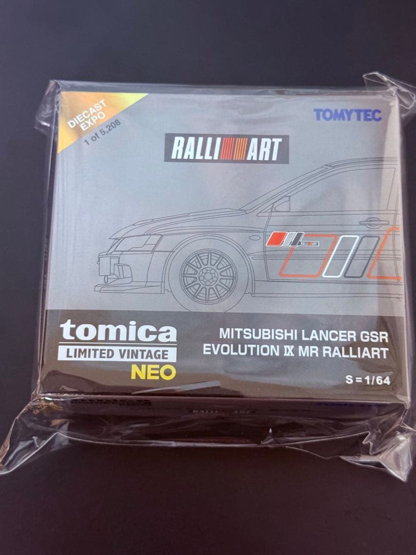 トミカ限定品 MITSUBISHI LANCER GSR EVO 日本未発売