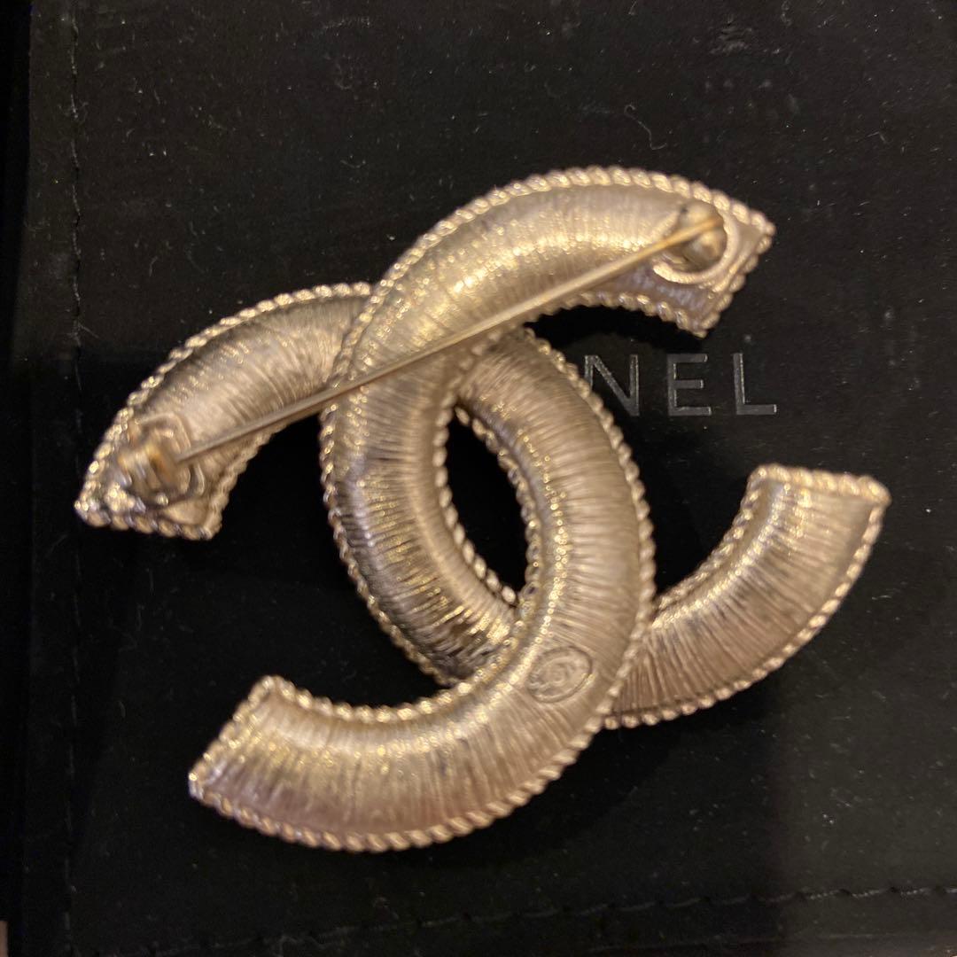 シャネルCHANEL ブローチ
