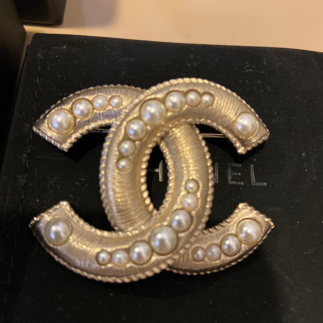 シャネルCHANEL ブローチ