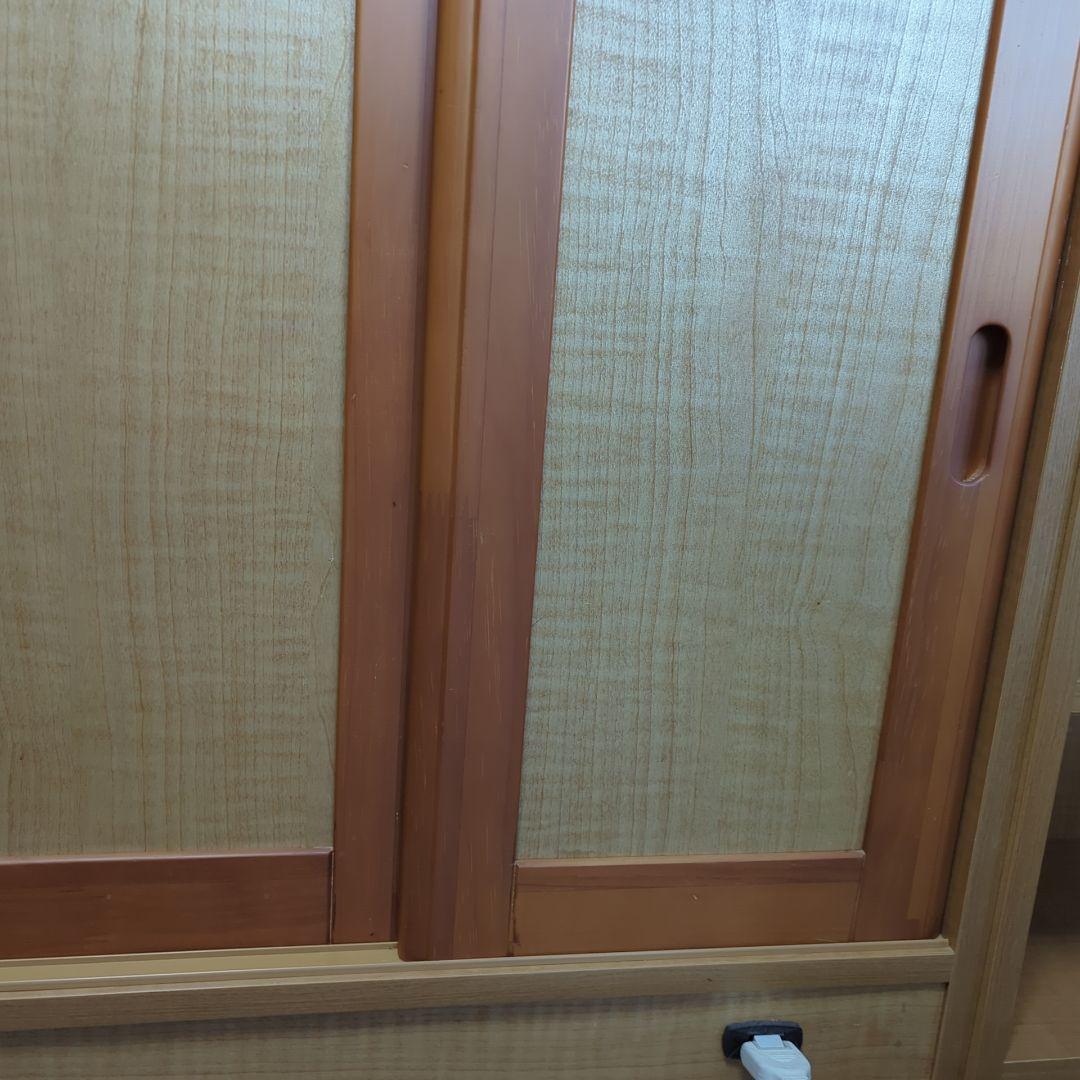 カウンター下引き戸キャビネット