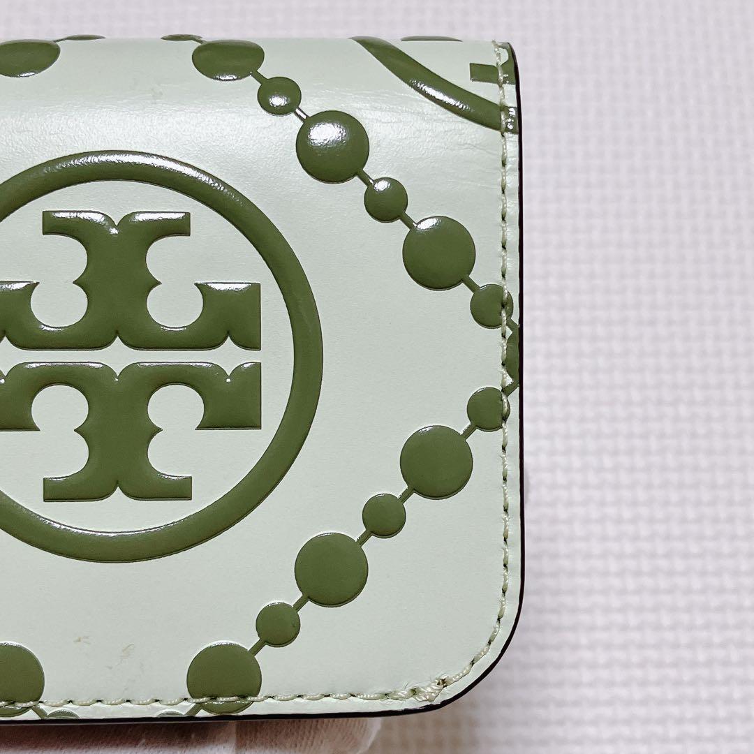 ・未使用　TORY BURCH トリーバーチ　レザー二つ折り財布　ライトグリーン