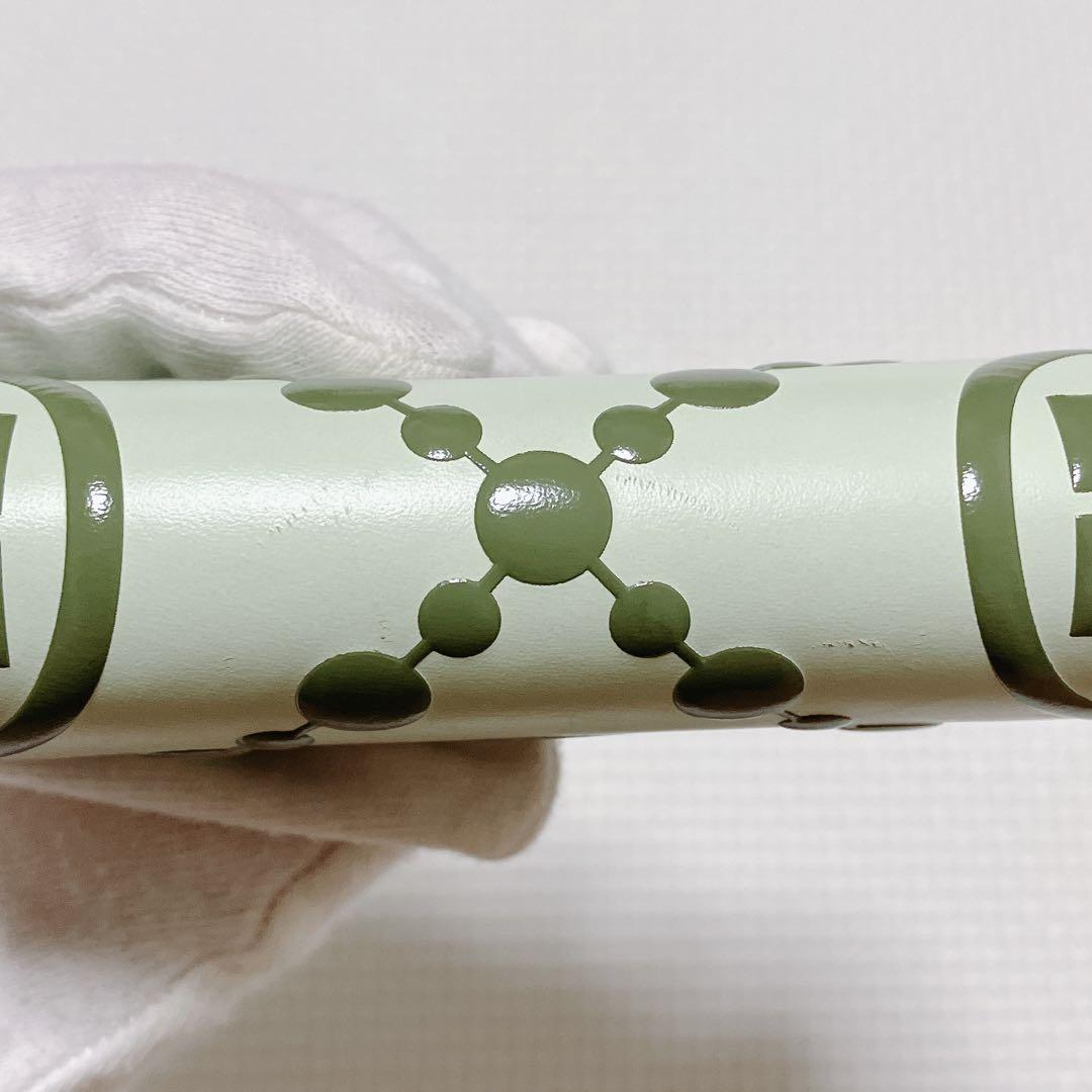 ・未使用　TORY BURCH トリーバーチ　レザー二つ折り財布　ライトグリーン