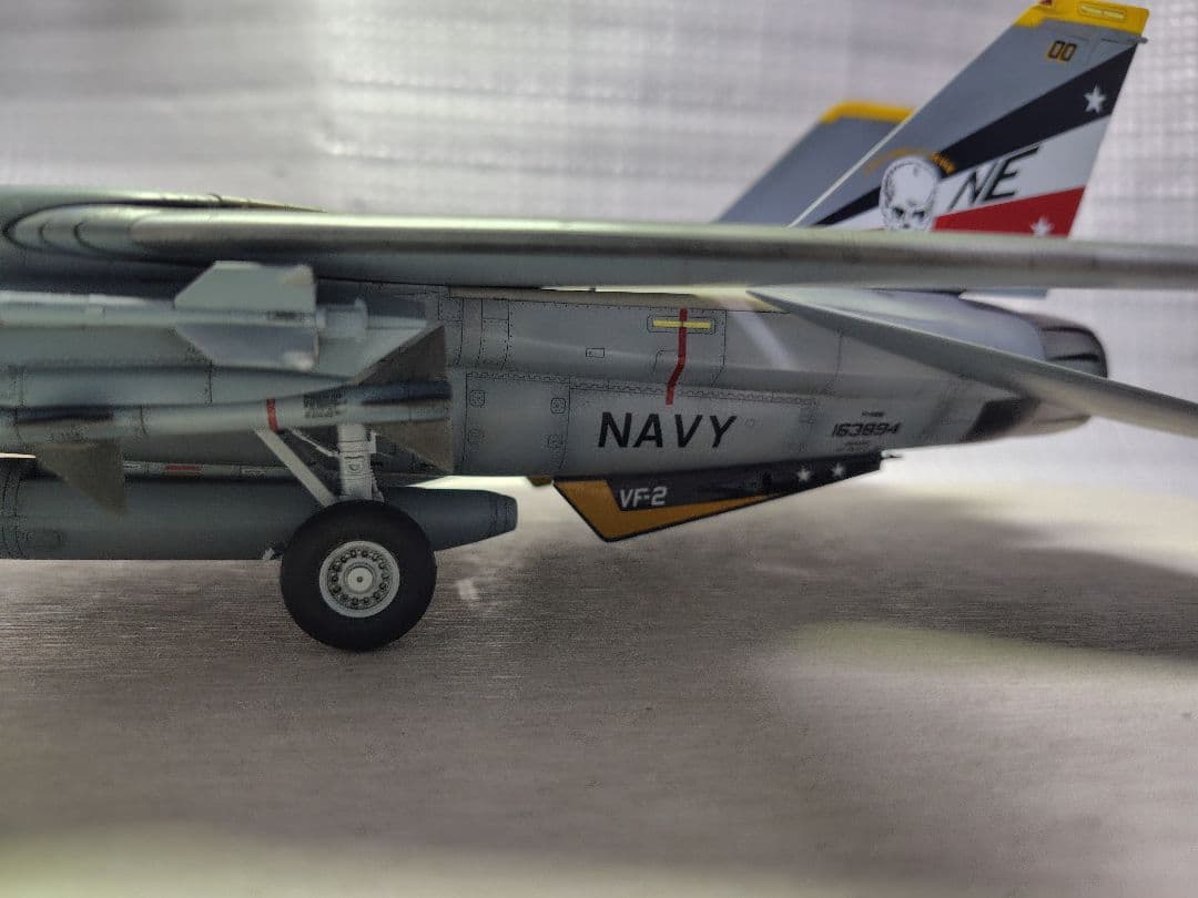 タミヤF-14 Dトムキャット 1/48VF−2バウンティ ハンターズ模型完成品