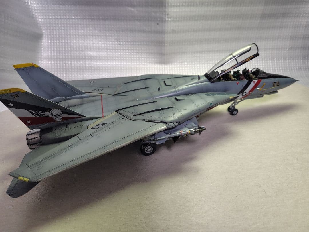 タミヤF-14 Dトムキャット 1/48VF−2バウンティ ハンターズ模型完成品