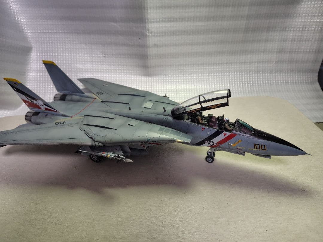 タミヤF-14 Dトムキャット 1/48VF−2バウンティ ハンターズ模型完成品