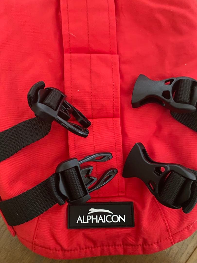 ALPHAICON フード付き犬服 レッド