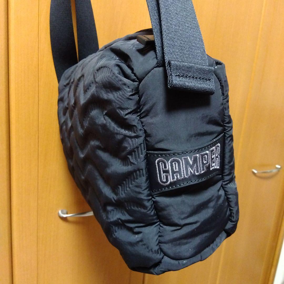 GAMPER ブラックショルダーバッグ