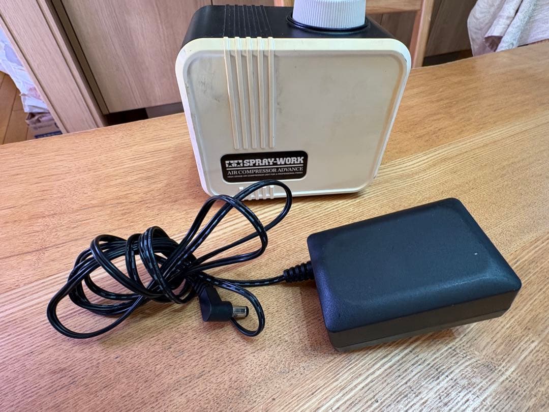 タミヤ　SPRAY-WORK エアコンプレッサー ADVANCE セット