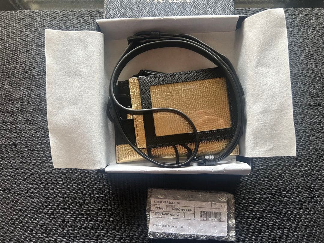 PRADA パスケース+ケース