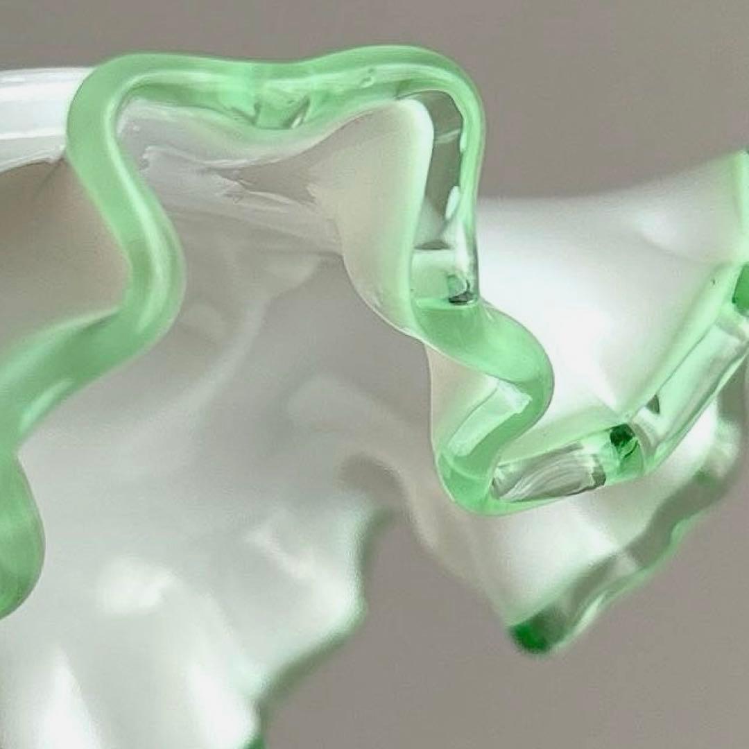 希少　fenton エメラルド　クレスト　アメリカ　ビンテージ　ミルクグラス