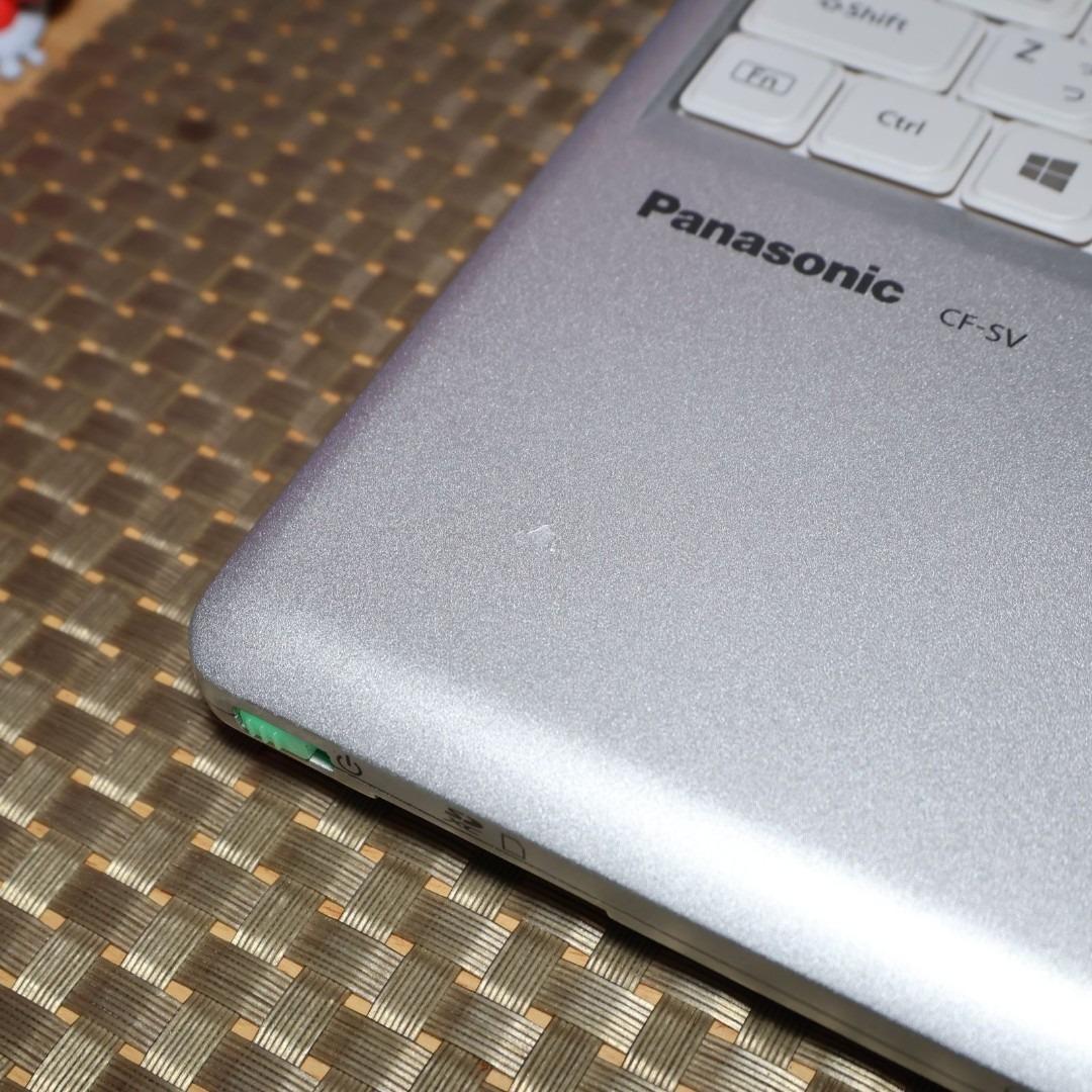 小型軽量！Win11公式対応8世代i7/メ8G/新品SSD/DVD/無線/カメラ