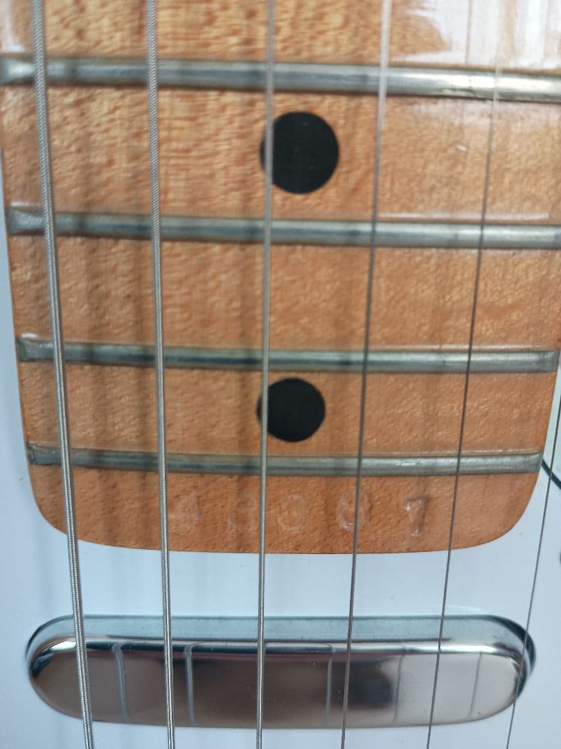 テレキャスター　FERNANDES BURNYネック　Suquierボディ