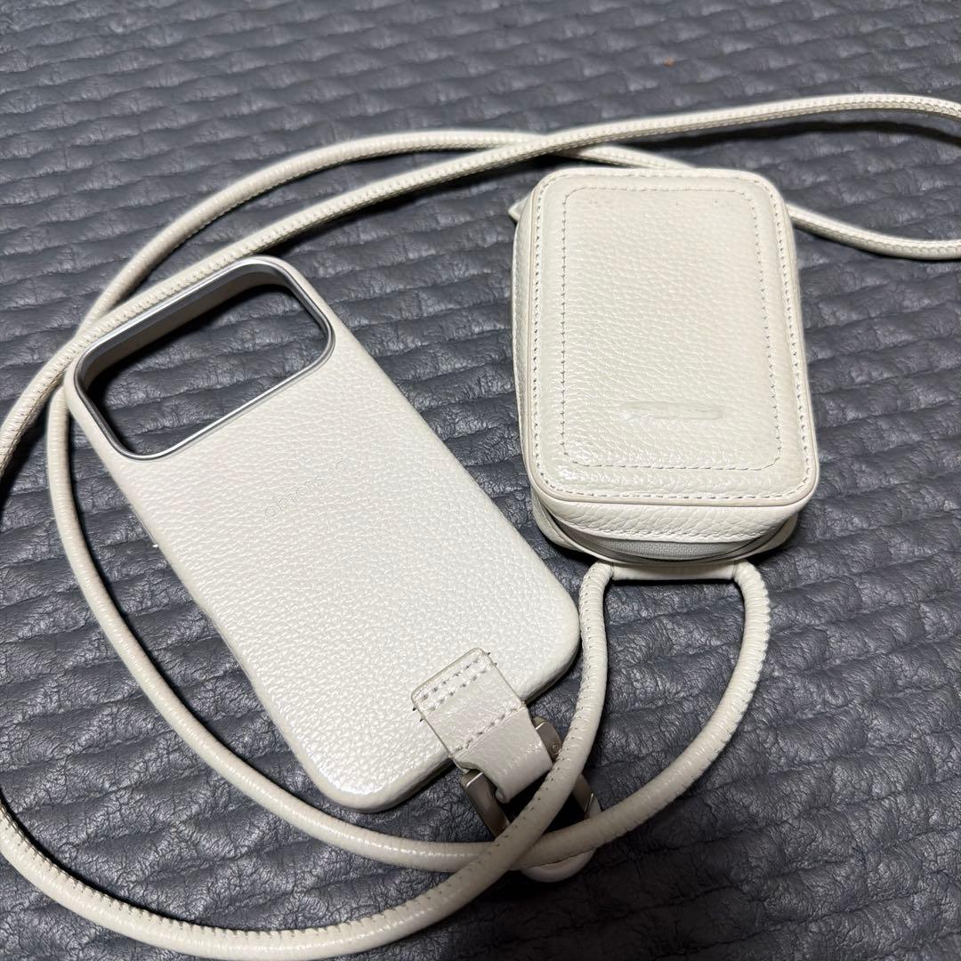 objcts.io オブジェクツ　iPhone17pro 土屋鞄　ケース　バック