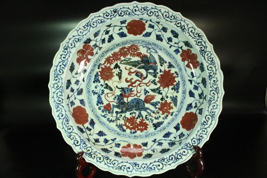 中国美術 青花 紅 纏枝蓮花麒麟鳳紋 皿(K-A836)