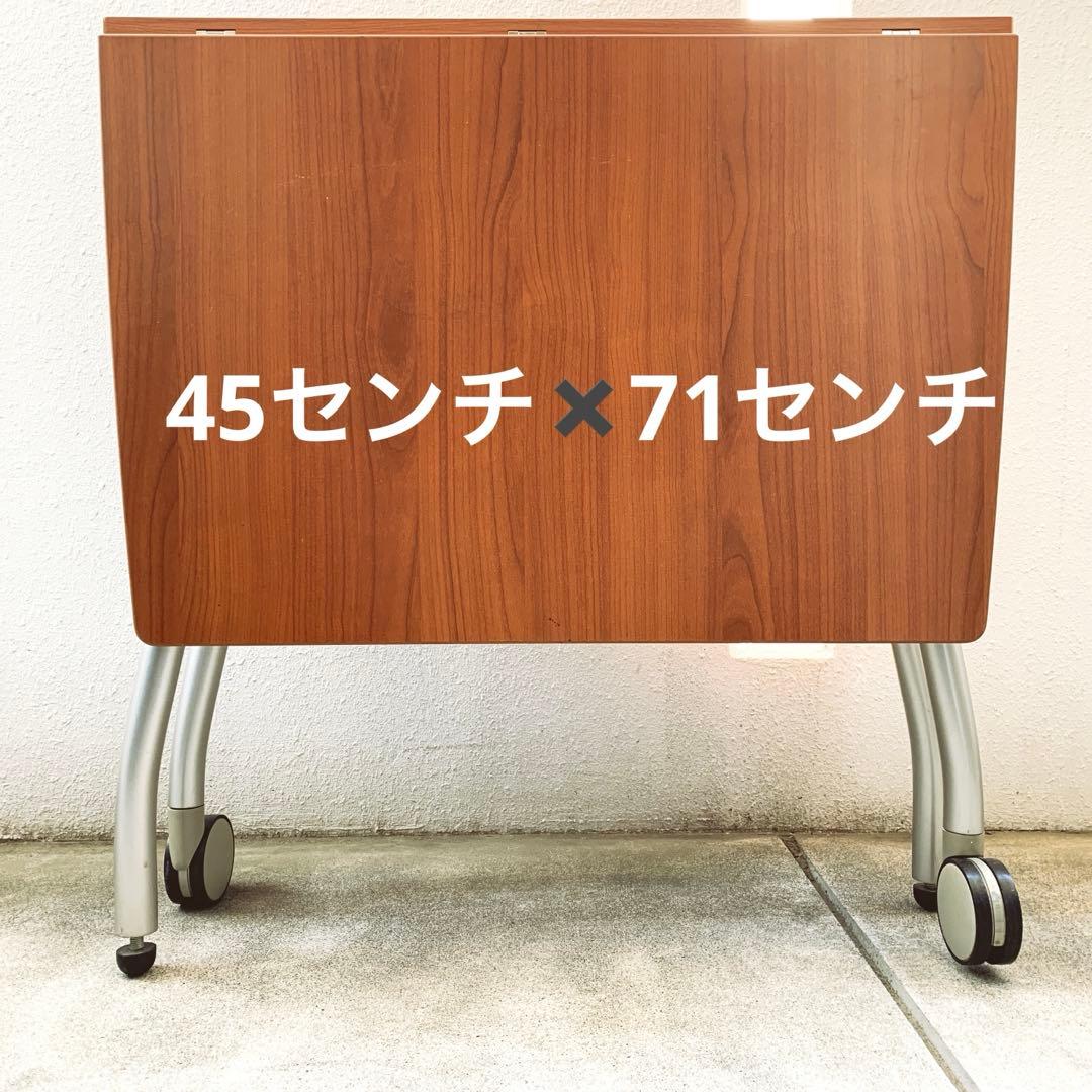 カリガリス　オリビア　進展式テーブル