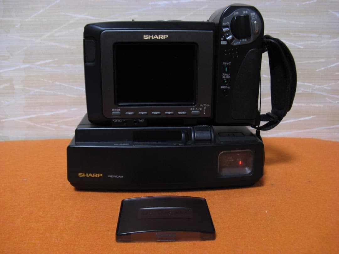 動作OK❗️☆シャープの液晶Hi8/8ミリビデオカメラ・VL-HL50