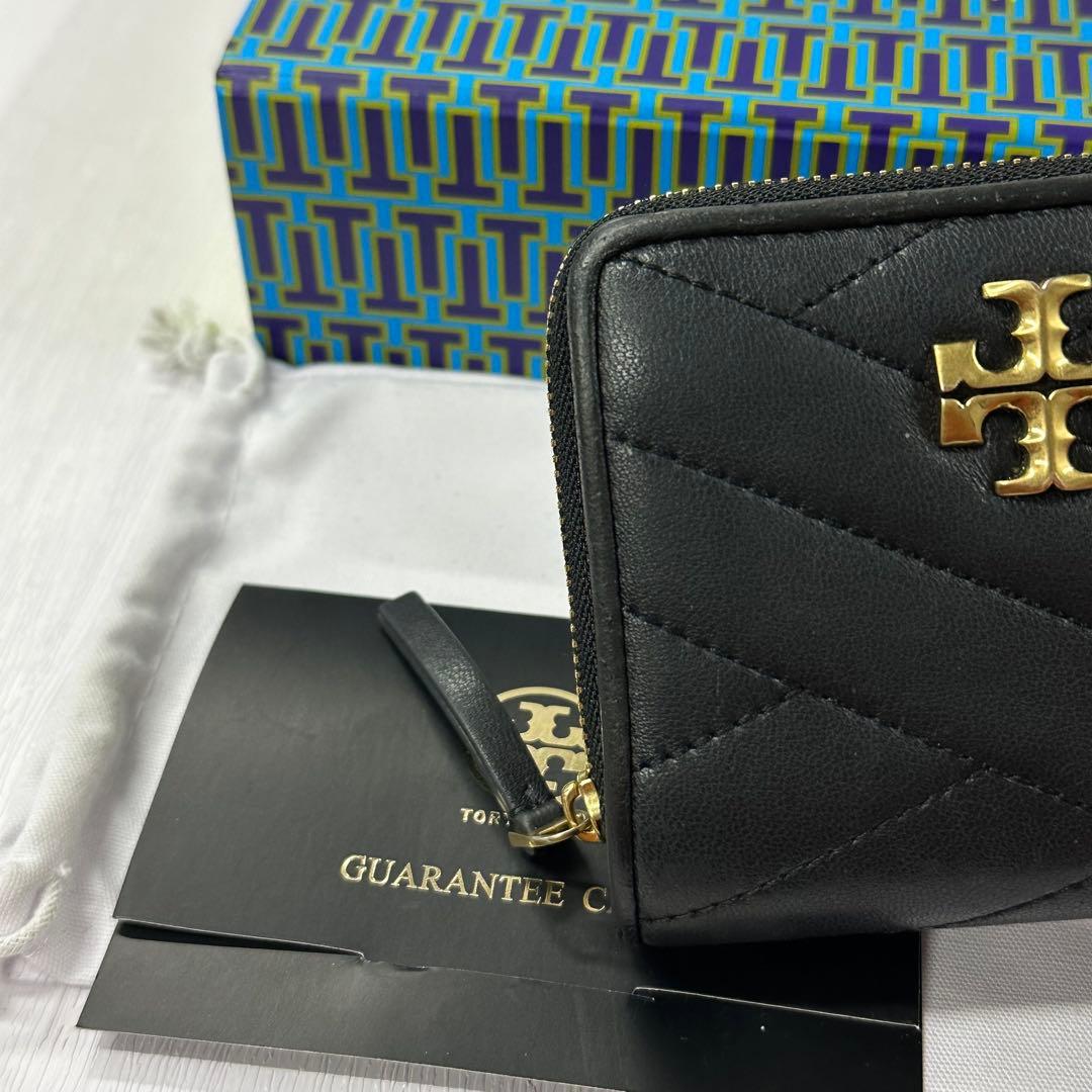 新品同様‼️ 現行　トリーバーチ　財布　折り財布　キルティング　付属品付き