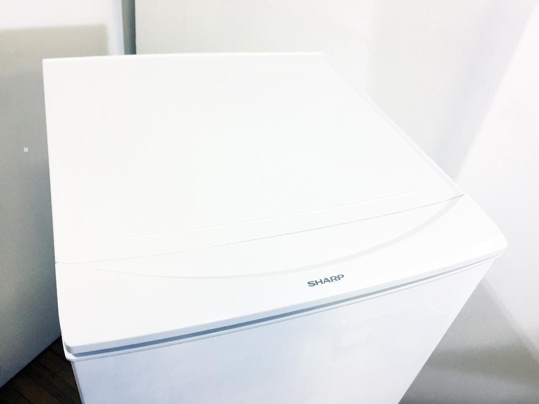 送料無料★SHARP 137L 2ドア冷蔵庫【SJ-D14C-W】