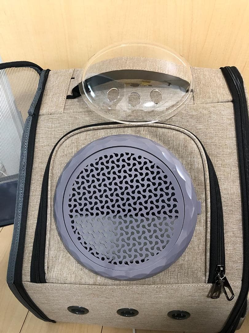 通気性 宇宙船のようなデザイン ペットリュック 折り畳み