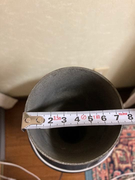 中国美術　古銅製　骨董品　中国花瓶　　　鉄製手彫り花瓶　壺　アンティーク