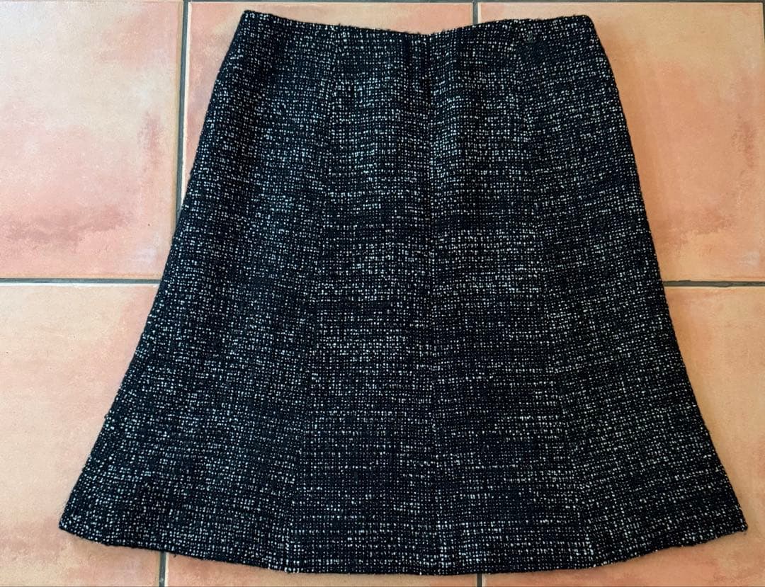 CHANEL シャネル　ツイードスカート　黒　白　ブラック　ホワイト