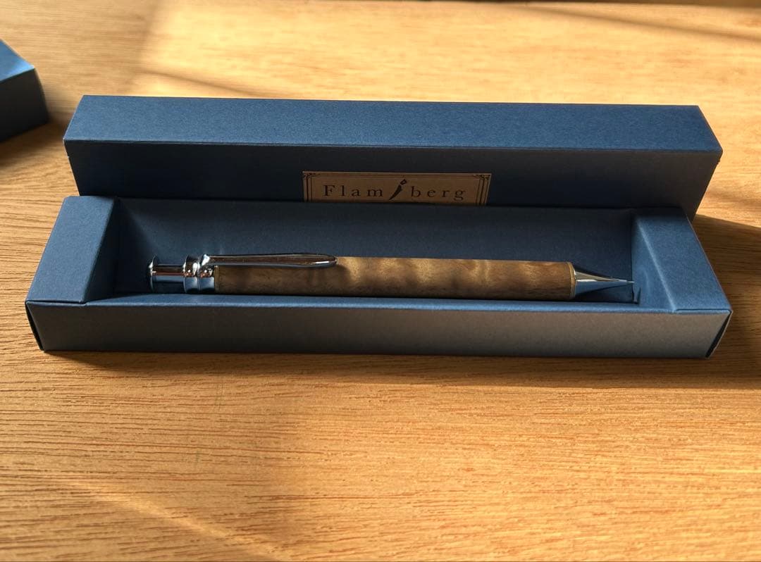 【値下げ】Flamberg シャープペンシル 芯ケース　ツイスト消しゴム