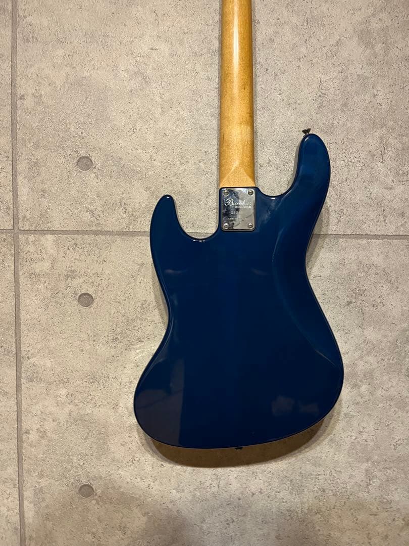 ベース　バッカスBacchus WL-007 R AQB