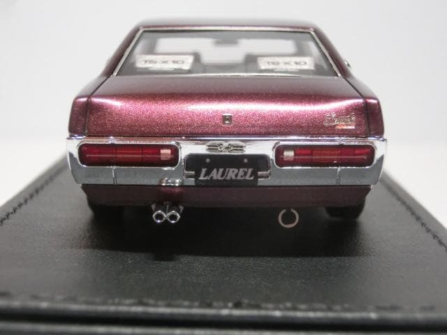 イグニッションモデル 1/43 IG1908 日産ローレル2000SGX紫 箱付
