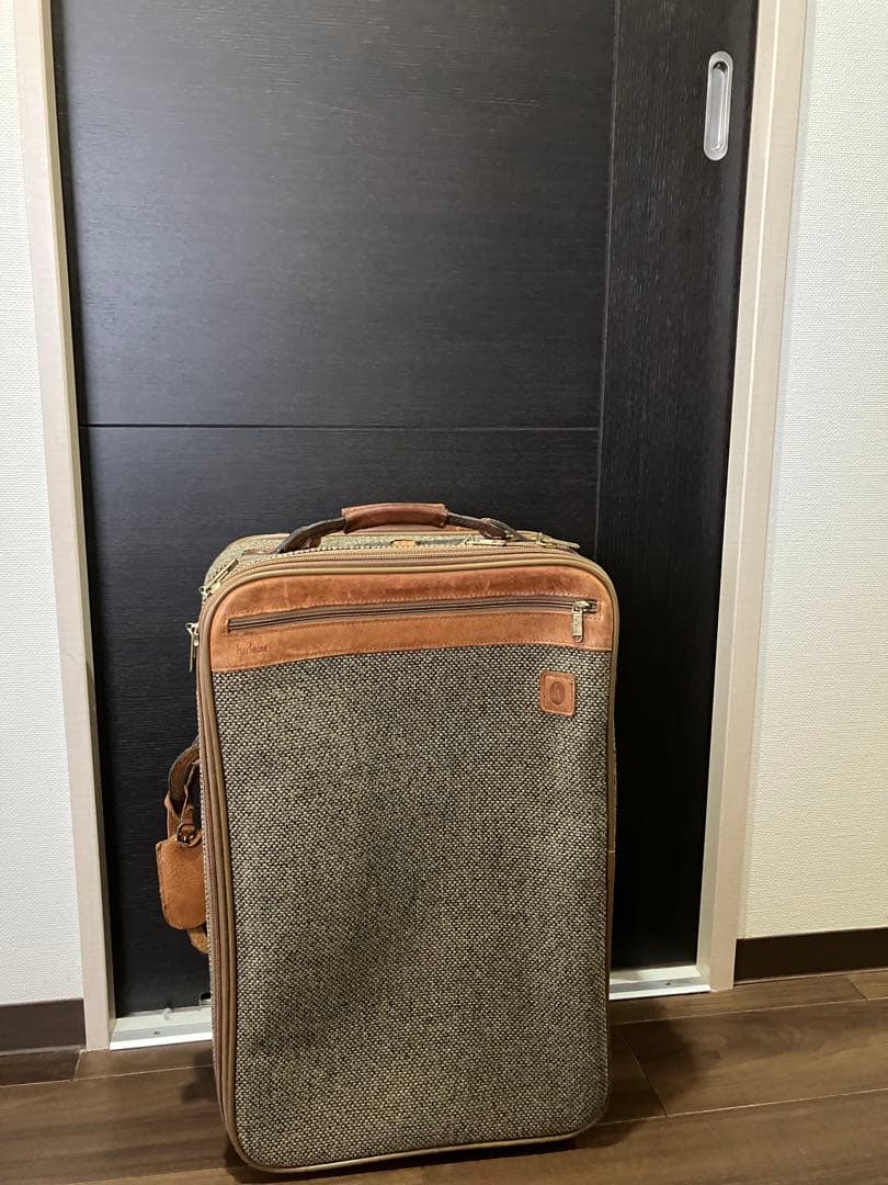 ハートマン•スーツケース