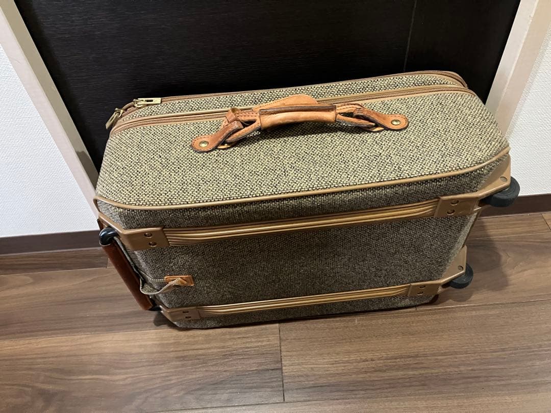 ハートマン•スーツケース